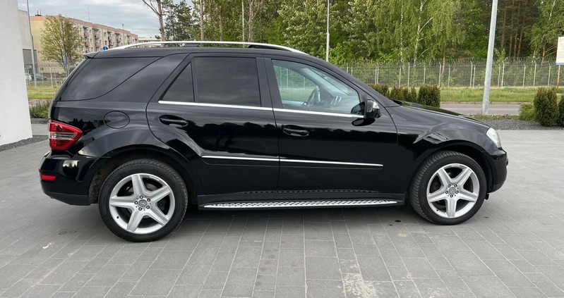 Mercedes-Benz ML cena 45900 przebieg: 292100, rok produkcji 2009 z Piła małe 742